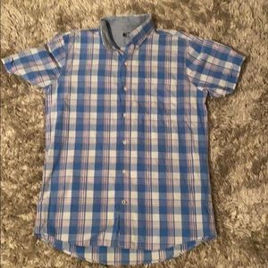 Gently worn Men Medium Izod cotton button up shirt